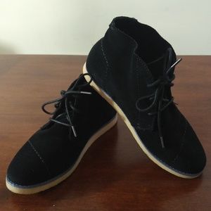 Toms booties, 6.5